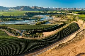 Awatere River and Triplebank vineyard in New Zealand.